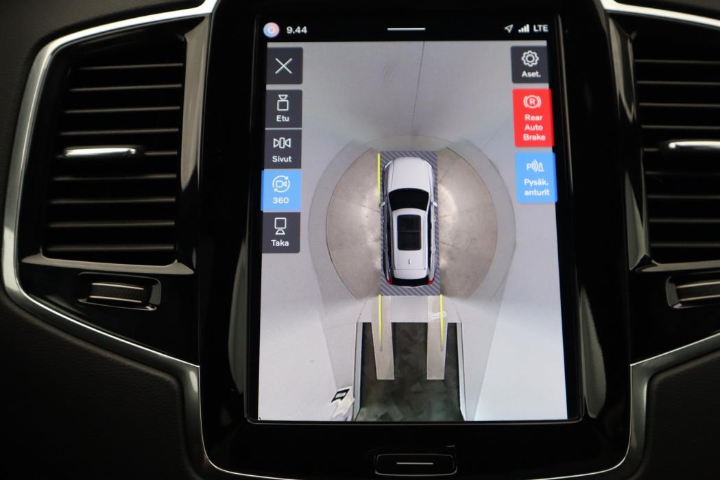 VOLVO XC90 2023
