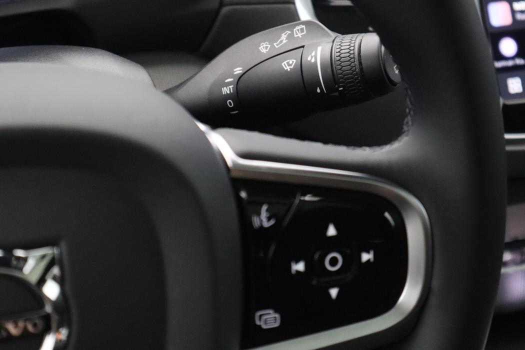 VOLVO XC90 2023