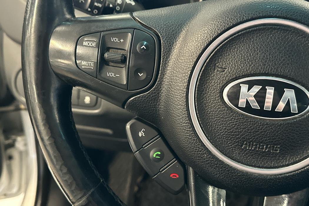 KIA Carens 2016