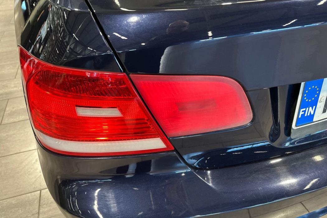 BMW 320 2008