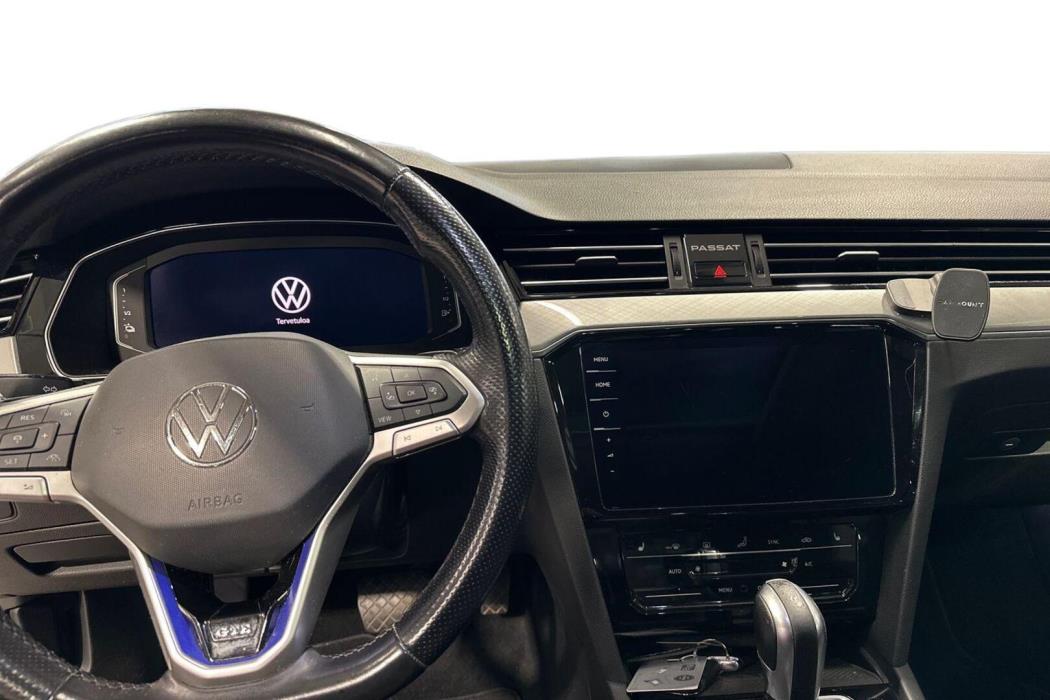 VOLKSWAGEN Passat 2021