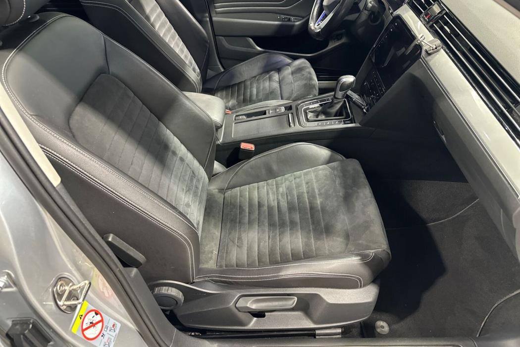 VOLKSWAGEN Passat 2021