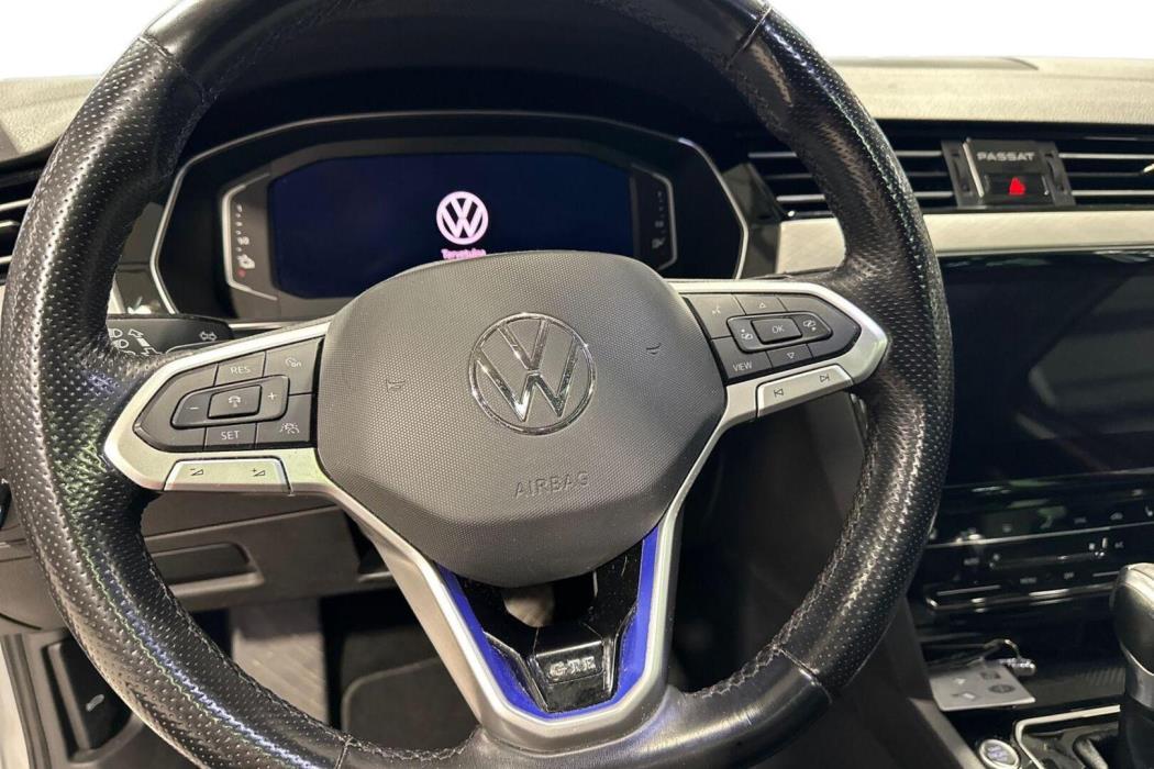 VOLKSWAGEN Passat 2021