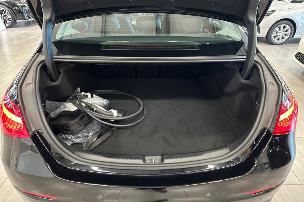 MERCEDES-BENZ C 2022