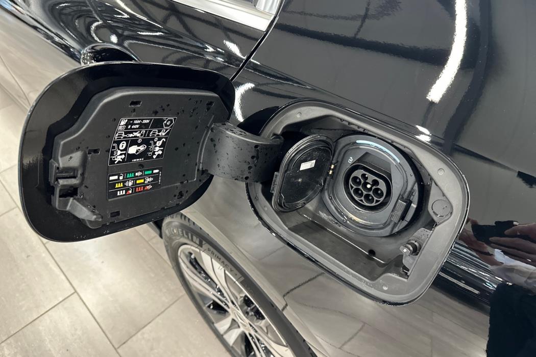 MERCEDES-BENZ C 2022