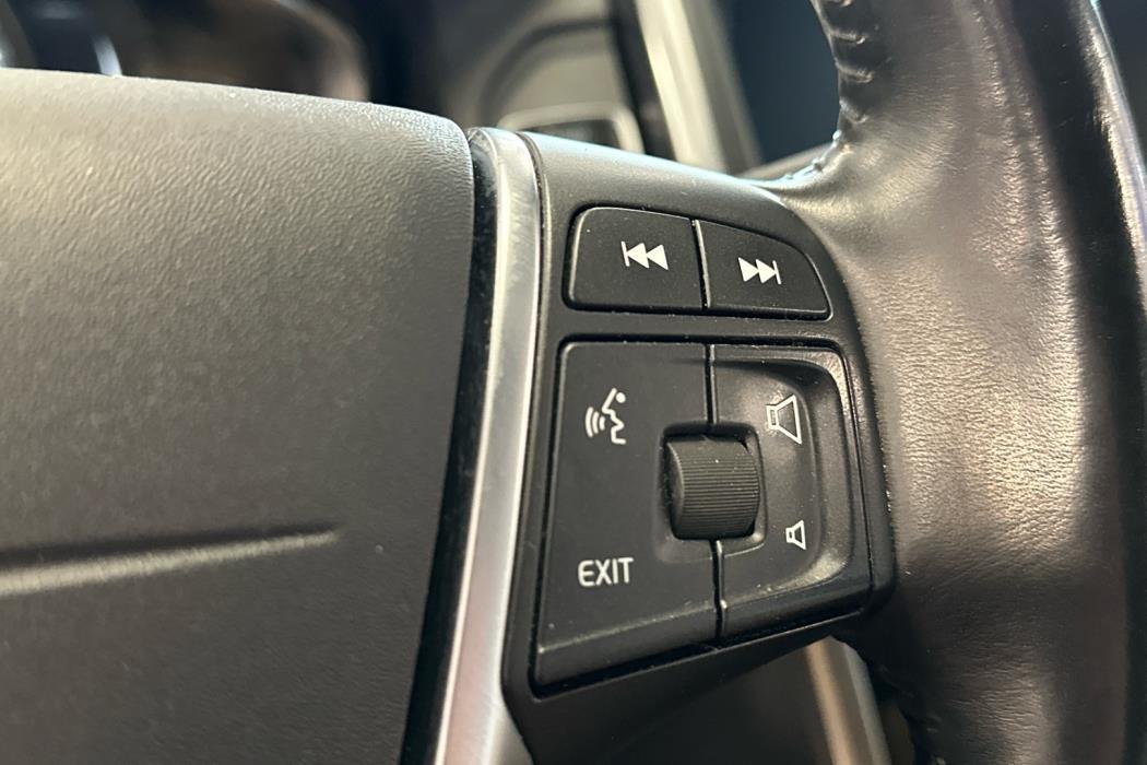 VOLVO XC60 2017