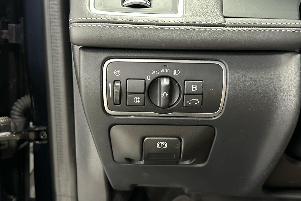 VOLVO XC60 2017