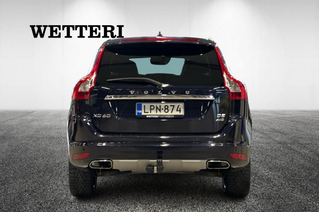 VOLVO XC60 2017