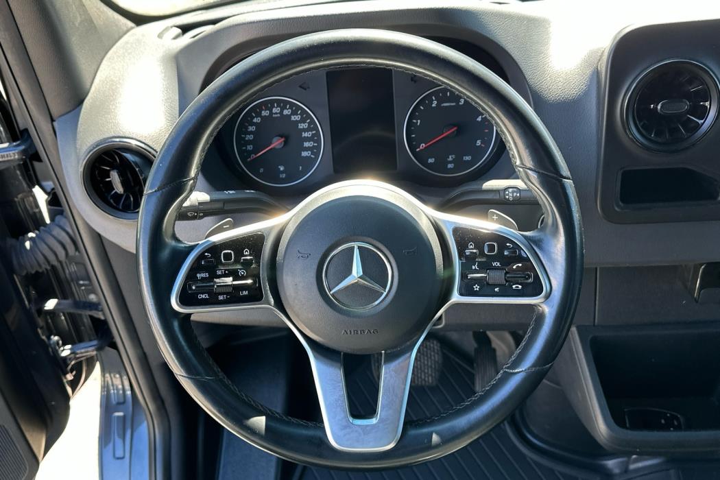 MERCEDES-BENZ Sprinter 2021