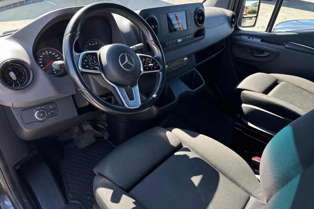 MERCEDES-BENZ Sprinter 2021