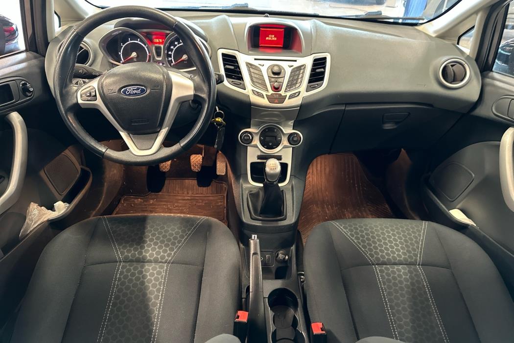 FORD Fiesta 2011