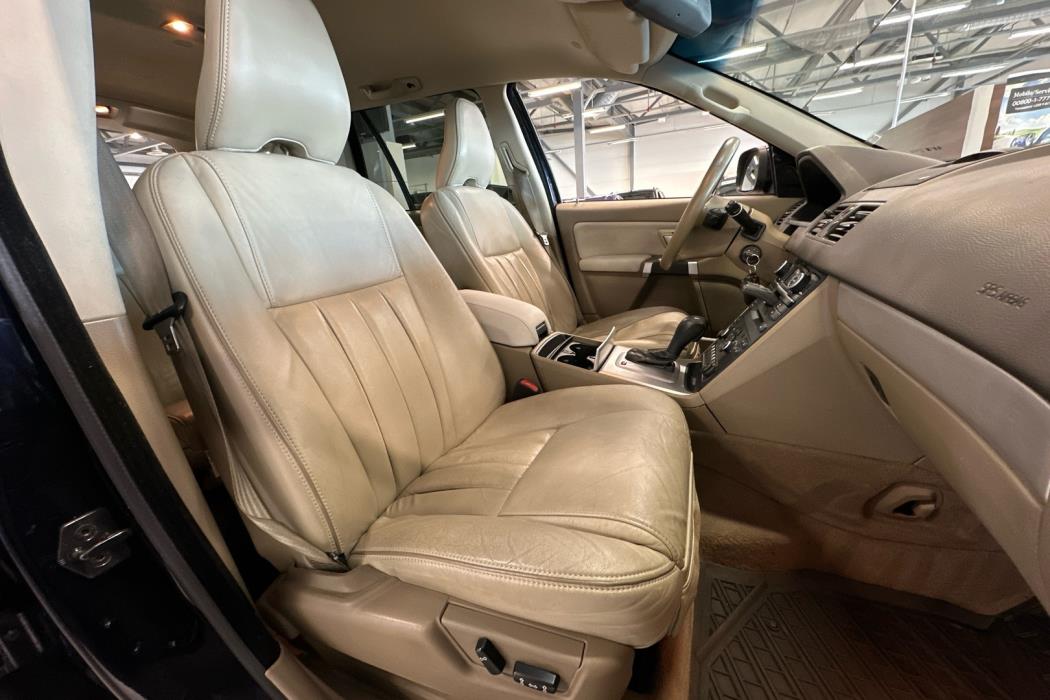 VOLVO XC90 2010