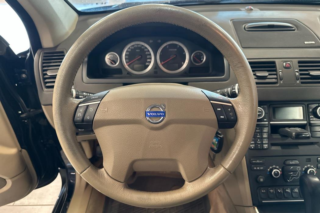 VOLVO XC90 2010