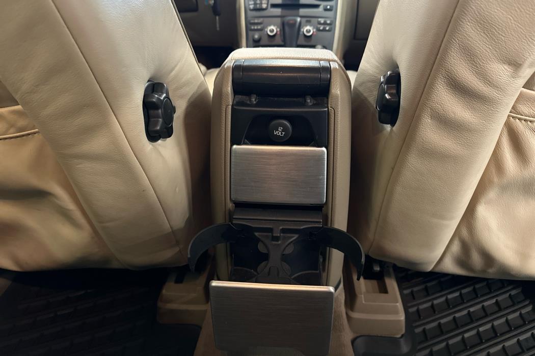 VOLVO XC90 2010