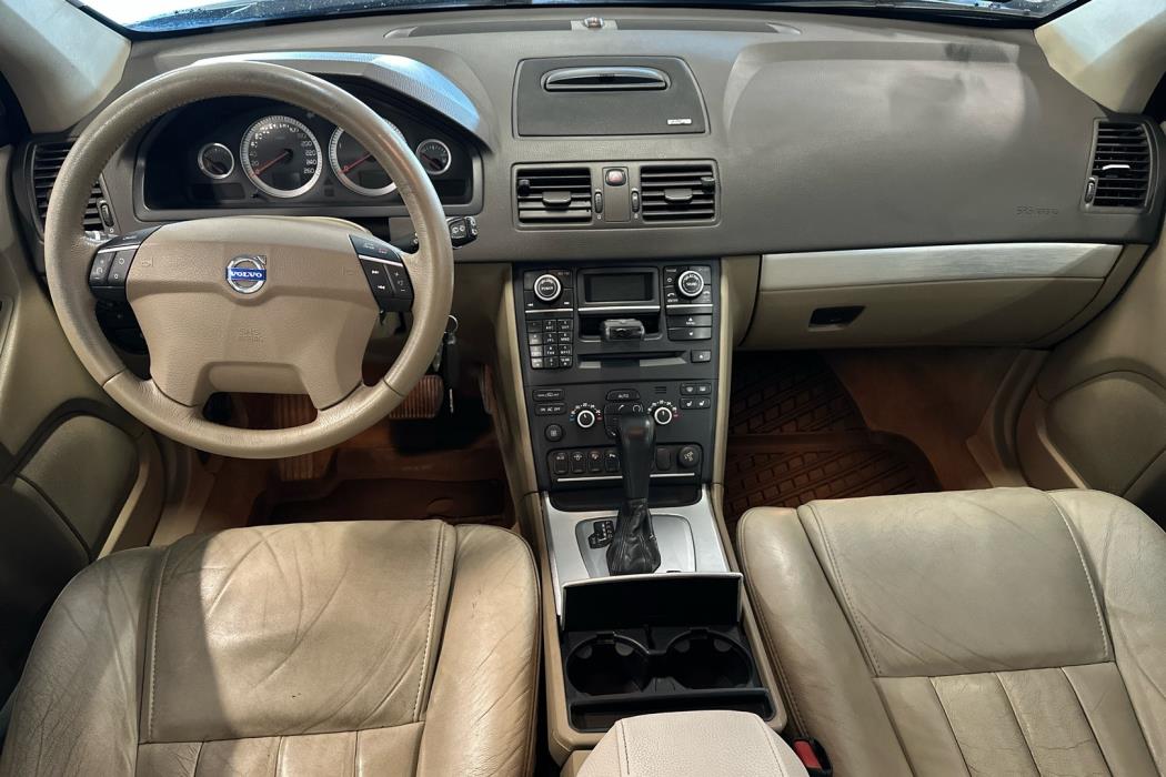 VOLVO XC90 2010