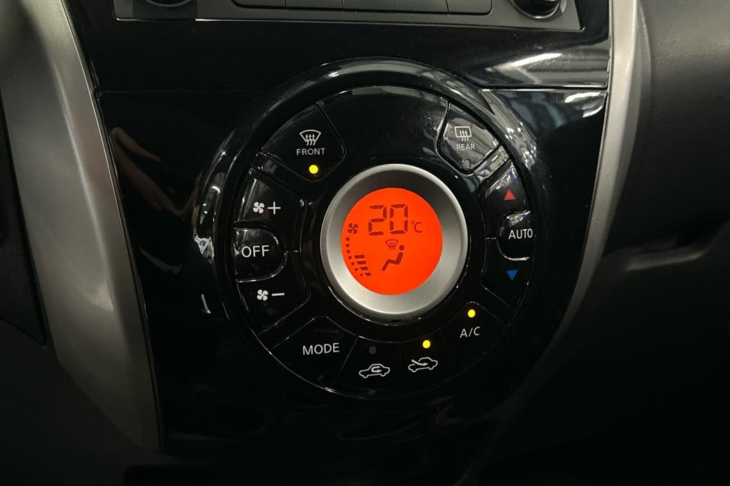 NISSAN Note 2016