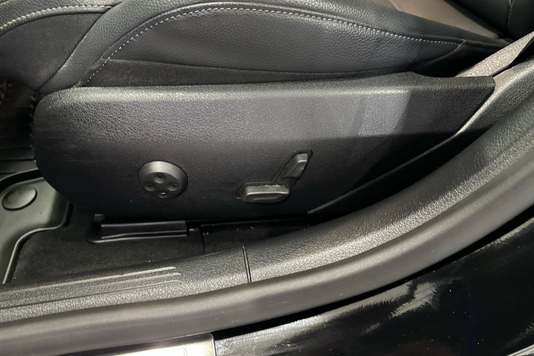 MERCEDES-BENZ C 2022