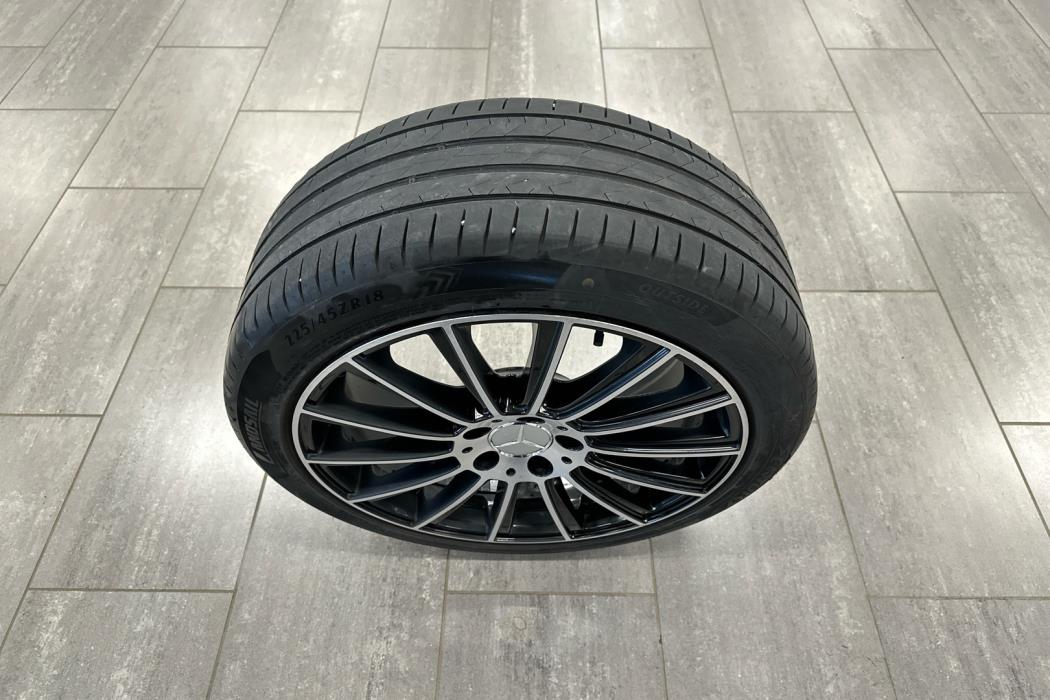 MERCEDES-BENZ C 2022