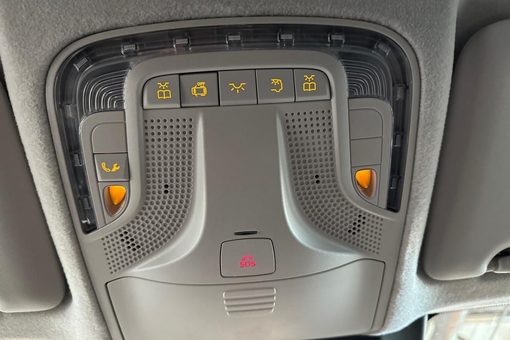 MERCEDES-BENZ Vito 2025