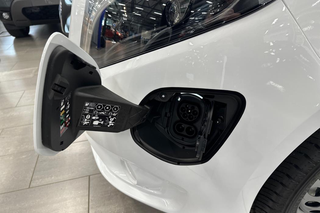 MERCEDES-BENZ Vito 2025