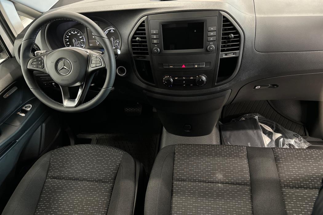 MERCEDES-BENZ Vito 2025