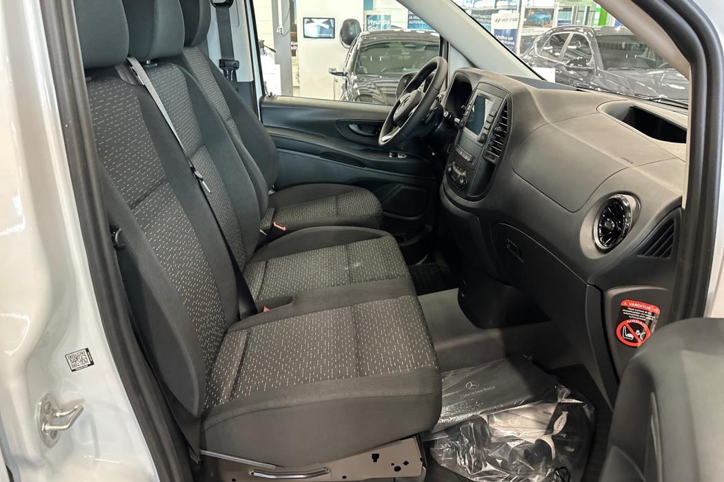 MERCEDES-BENZ Vito 2025