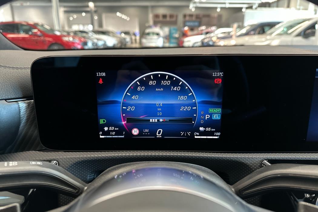 MERCEDES-BENZ CLA 2025