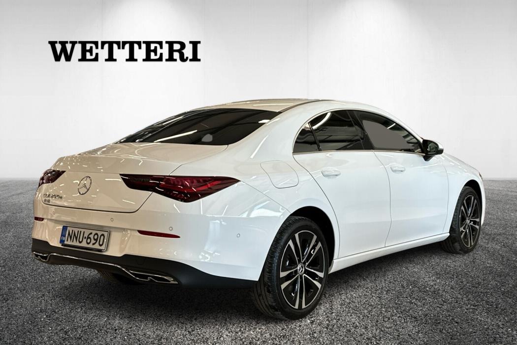 MERCEDES-BENZ CLA 2025