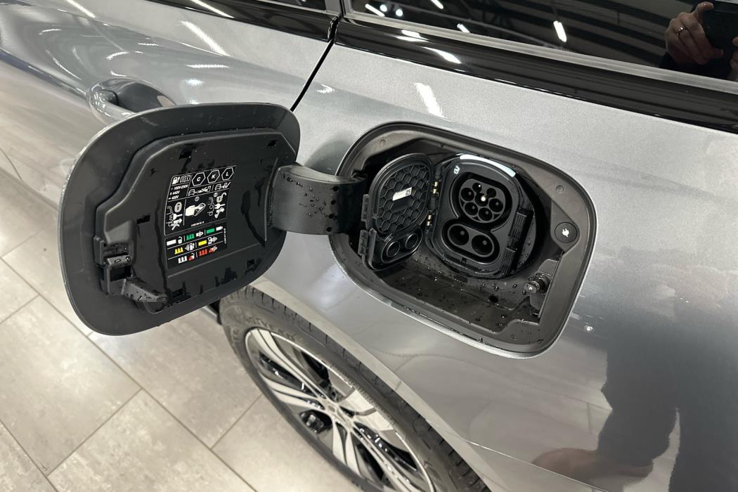 MERCEDES-BENZ C 2025