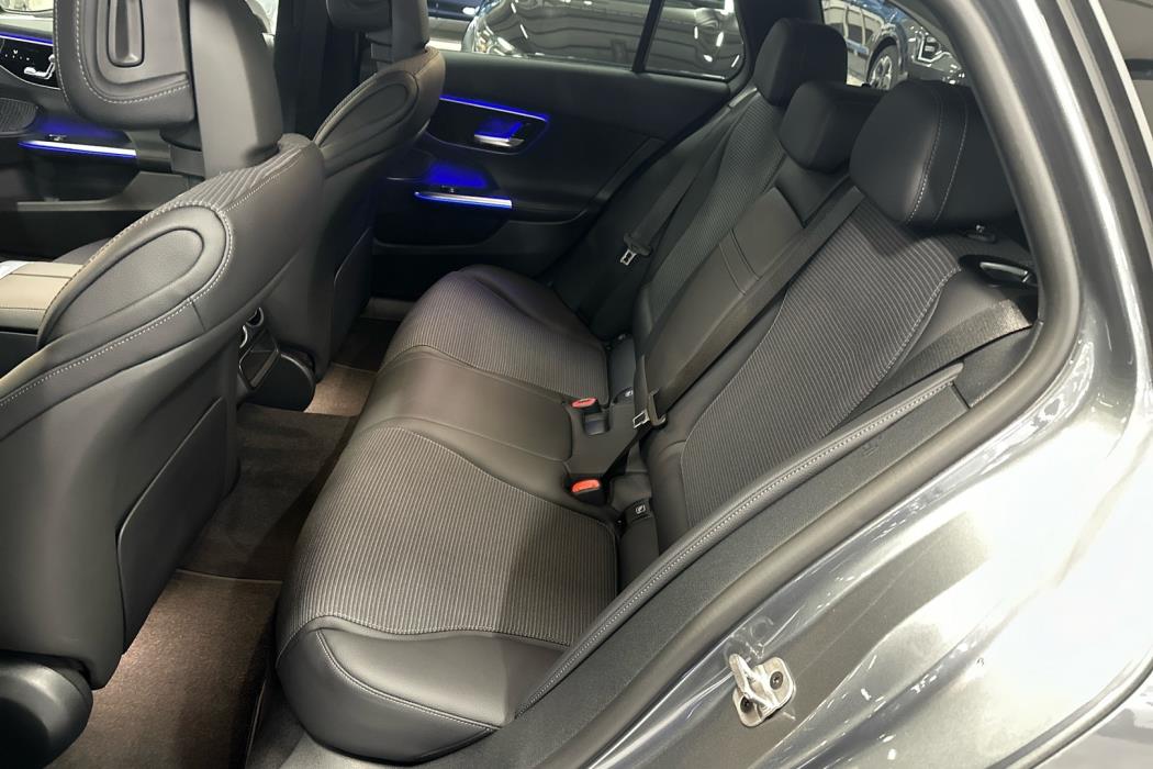 MERCEDES-BENZ C 2025