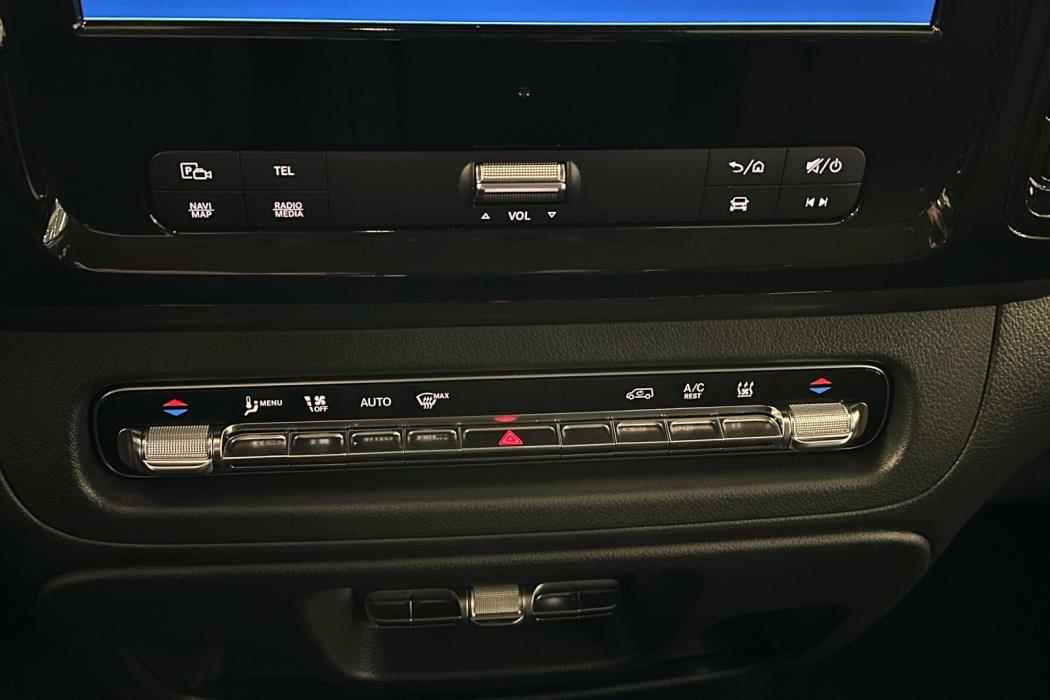 MERCEDES-BENZ Vito 2026