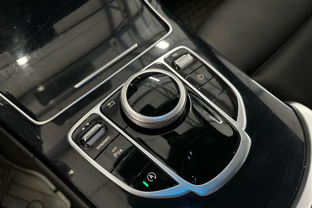 MERCEDES-BENZ C 2017