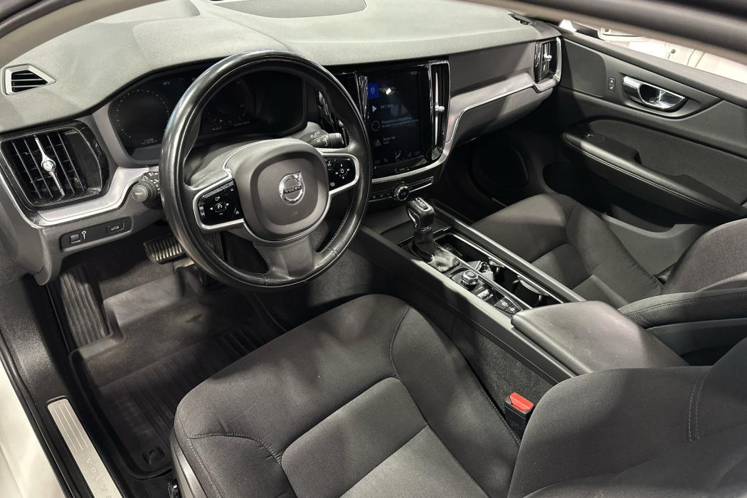 VOLVO V60 2019