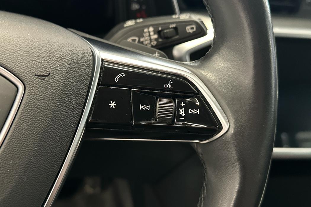 AUDI A6 2023
