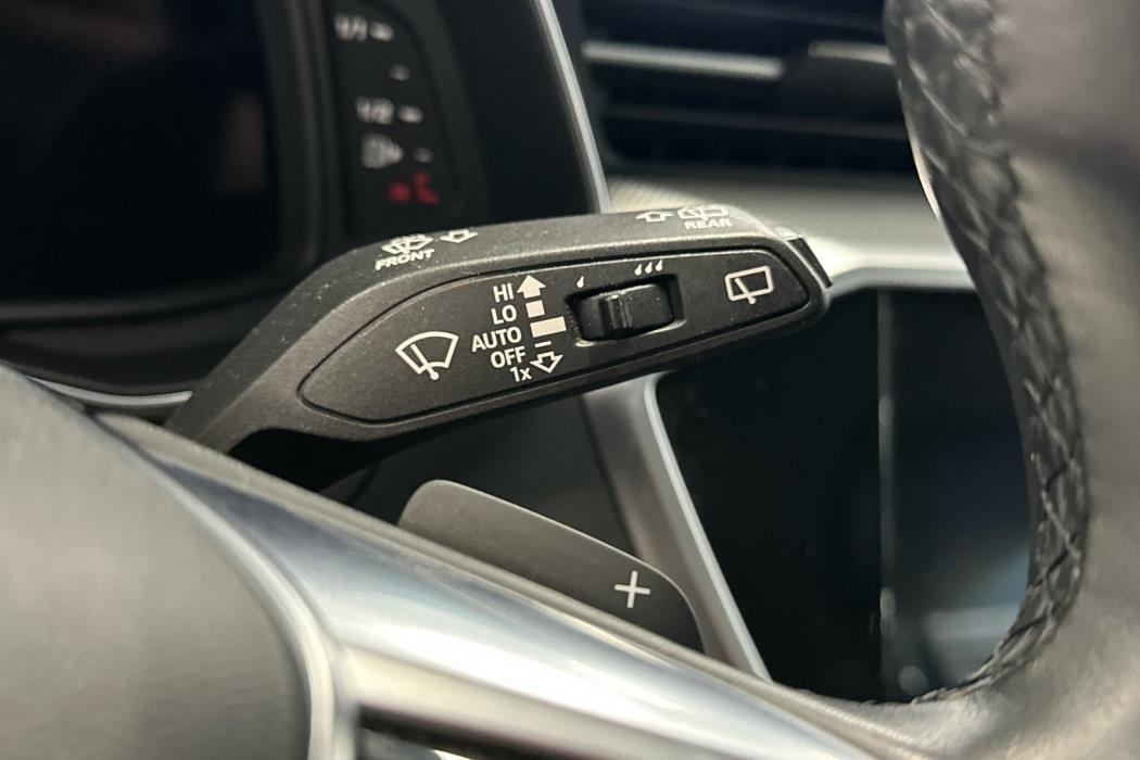 AUDI A6 2023