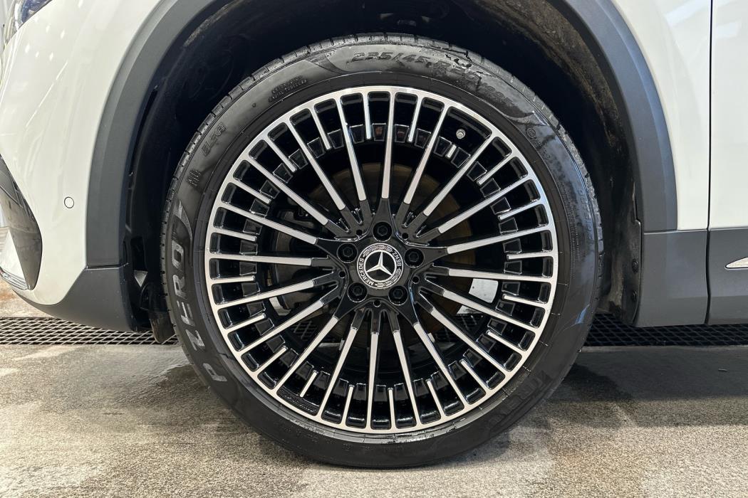 MERCEDES-BENZ EQA 2022