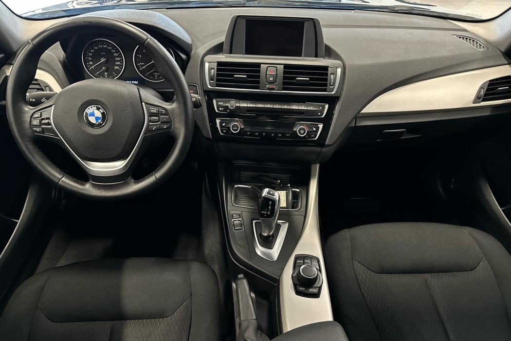 BMW 118 2015