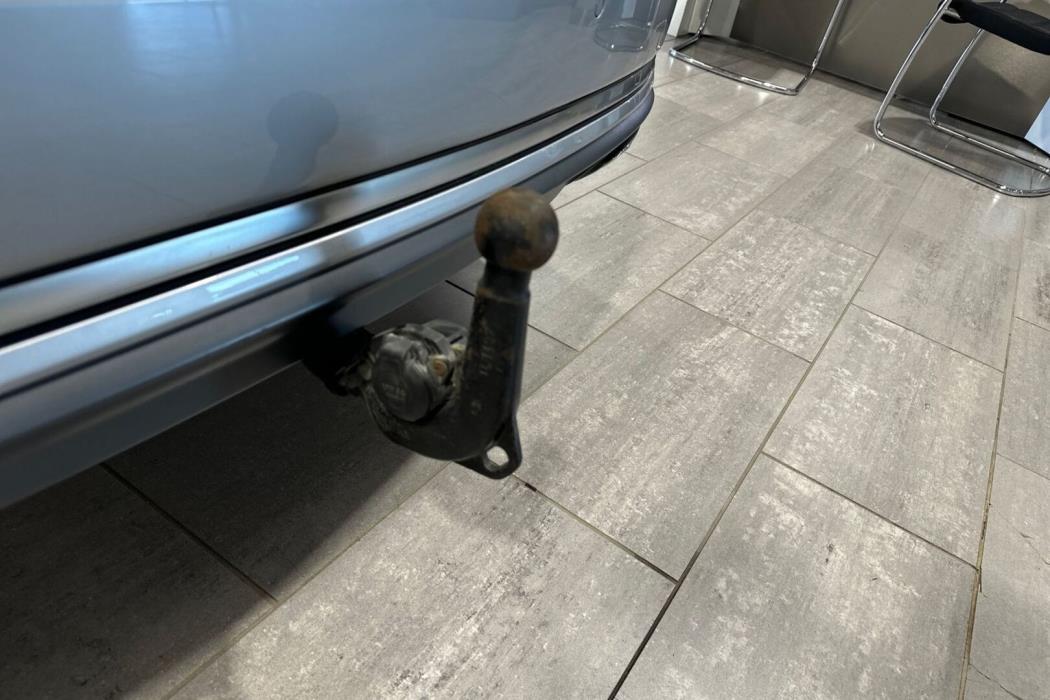 AUDI A4 2019
