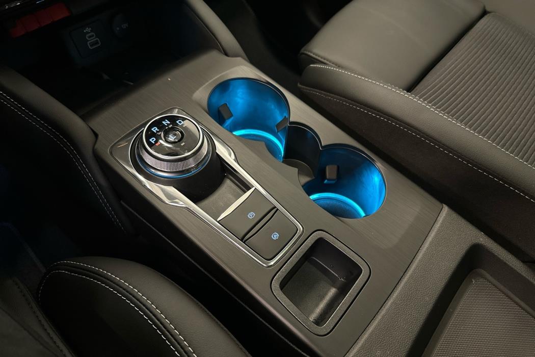 FORD Kuga 2026