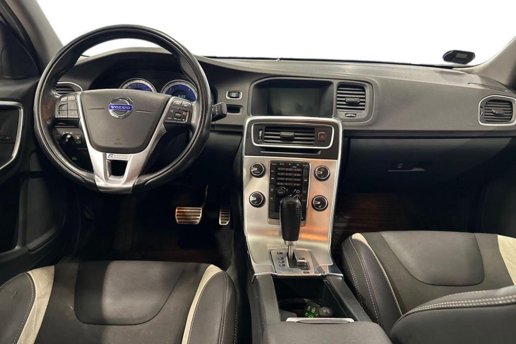 VOLVO S60 2012