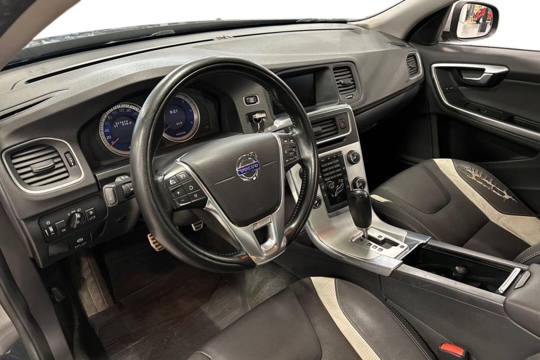VOLVO S60 2012