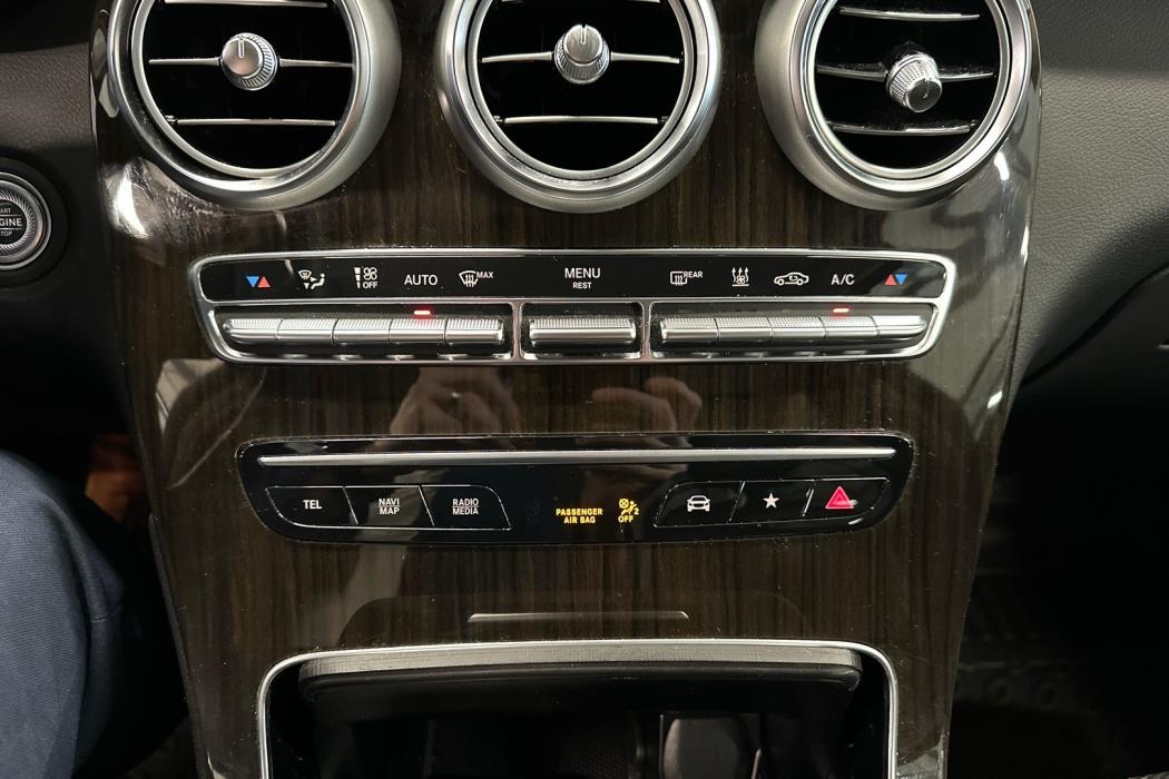 MERCEDES-BENZ GLC 2022