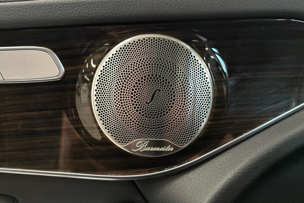 MERCEDES-BENZ GLC 2022