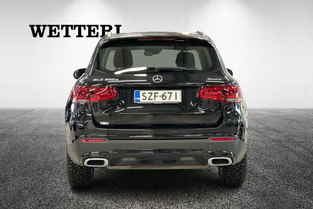 MERCEDES-BENZ GLC 2022