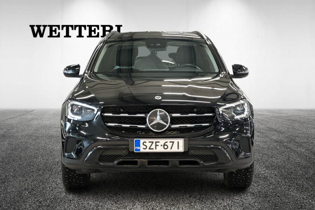 MERCEDES-BENZ GLC 2022