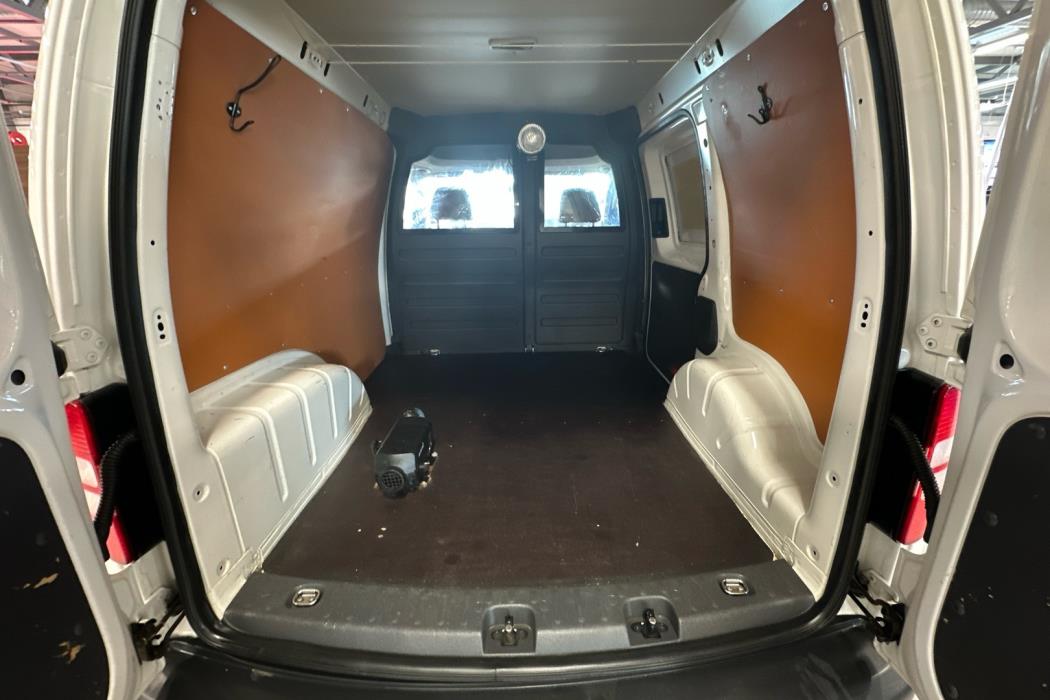 VOLKSWAGEN Caddy 2012