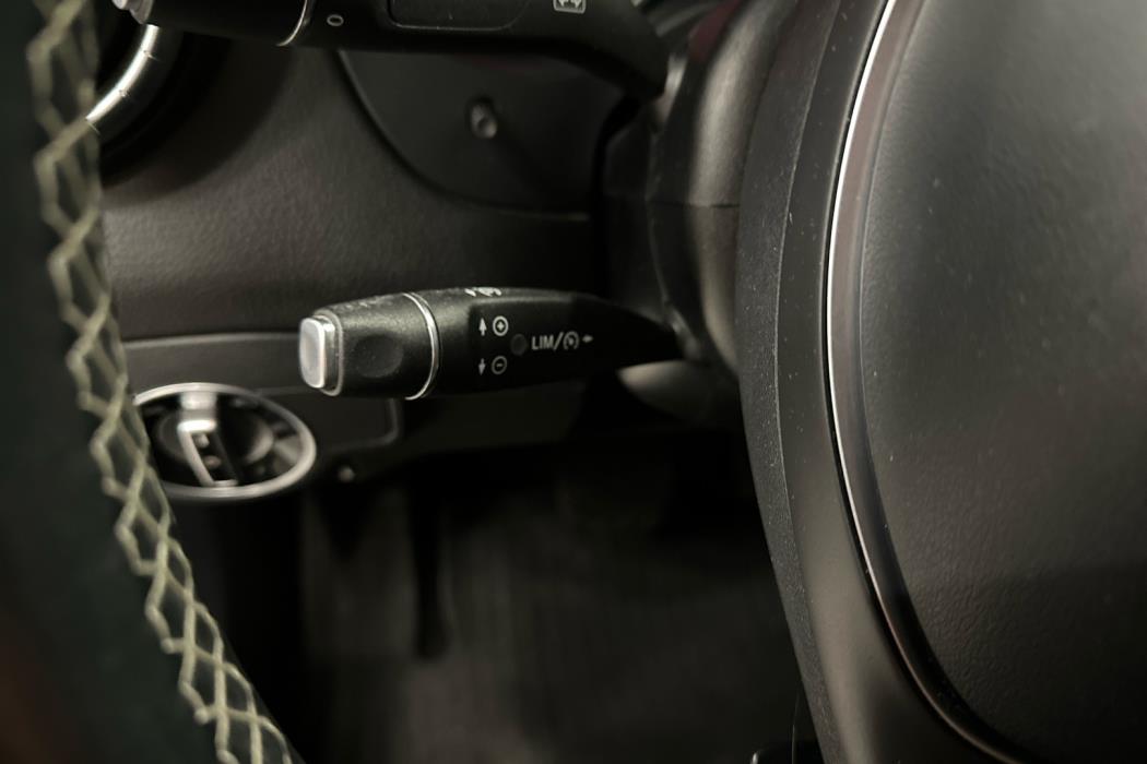 MERCEDES-BENZ CLA 2016