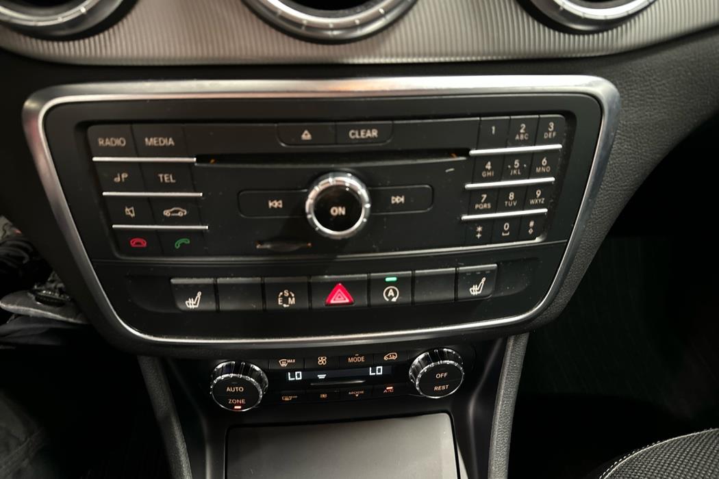 MERCEDES-BENZ CLA 2016