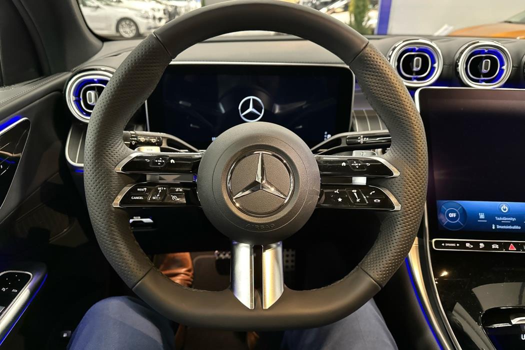 MERCEDES-BENZ GLC 2024