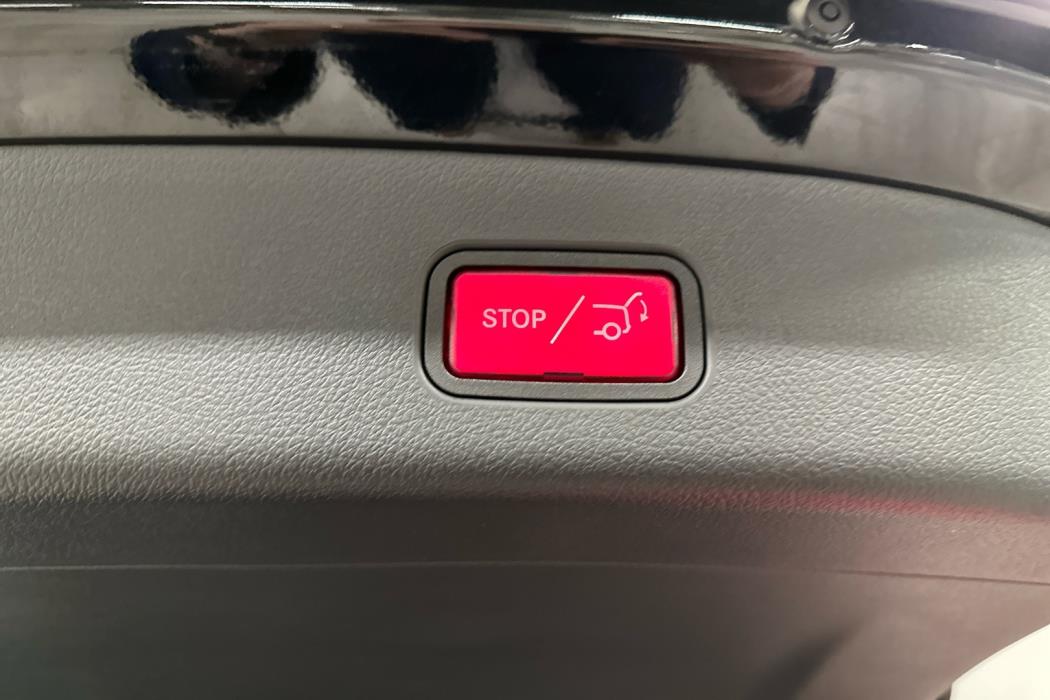 MERCEDES-BENZ GLC 2024